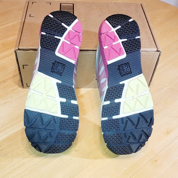 Timberland Work Shoes
Women's Composite toe
Timberland PRO Size 9.5
NWOB - Picture 2 of 7